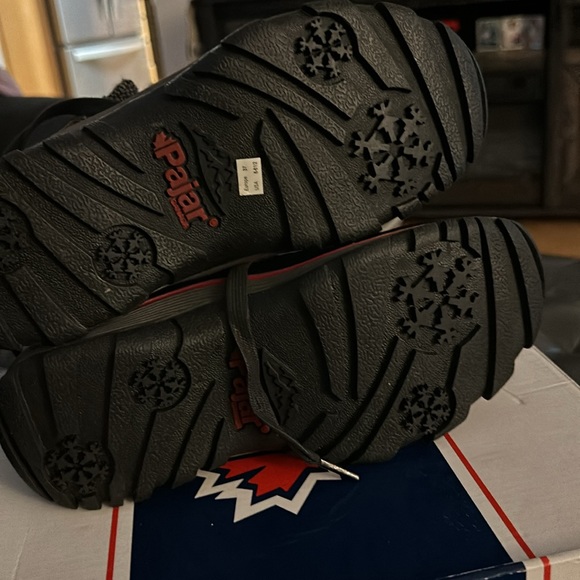 Brand new in box - Picture 4 of 4